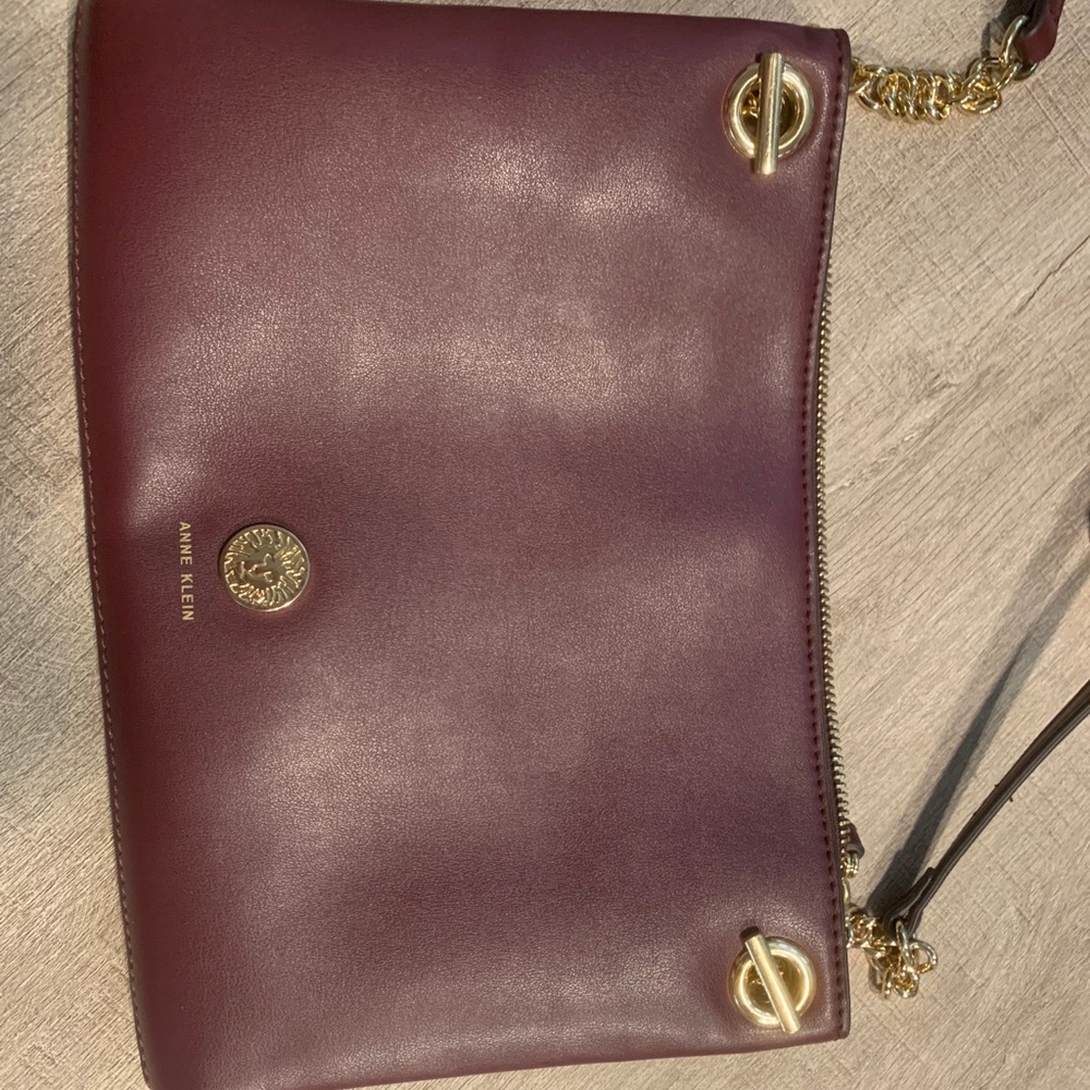 Anne Klein toggle folio crossbody - Picture 2 of 5